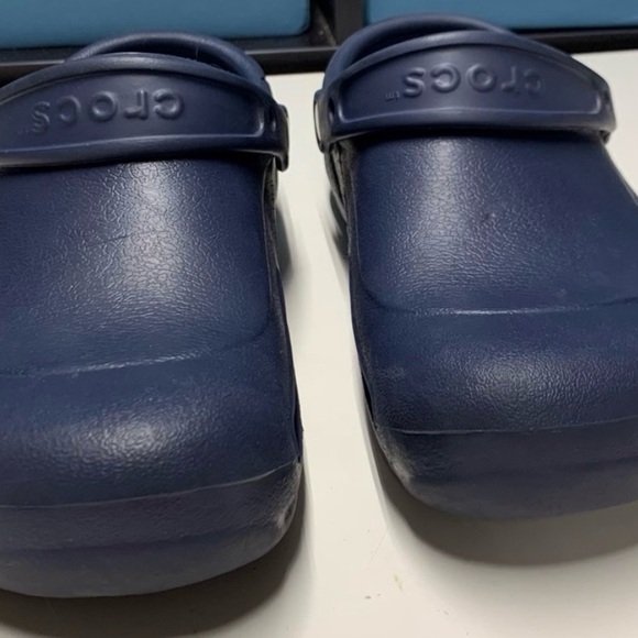 CROCS Bistro Navy Blue Slip Resistant Doctor Nurse Grip Waterproof Clogs-Mens 14 - Picture 2 of 4